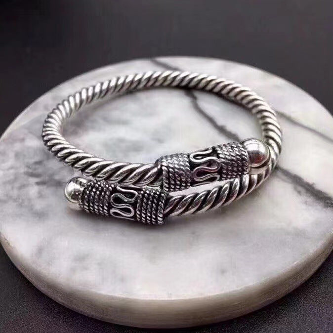 Tsinglong-Twisted Pattern Handmade Braided Bangle