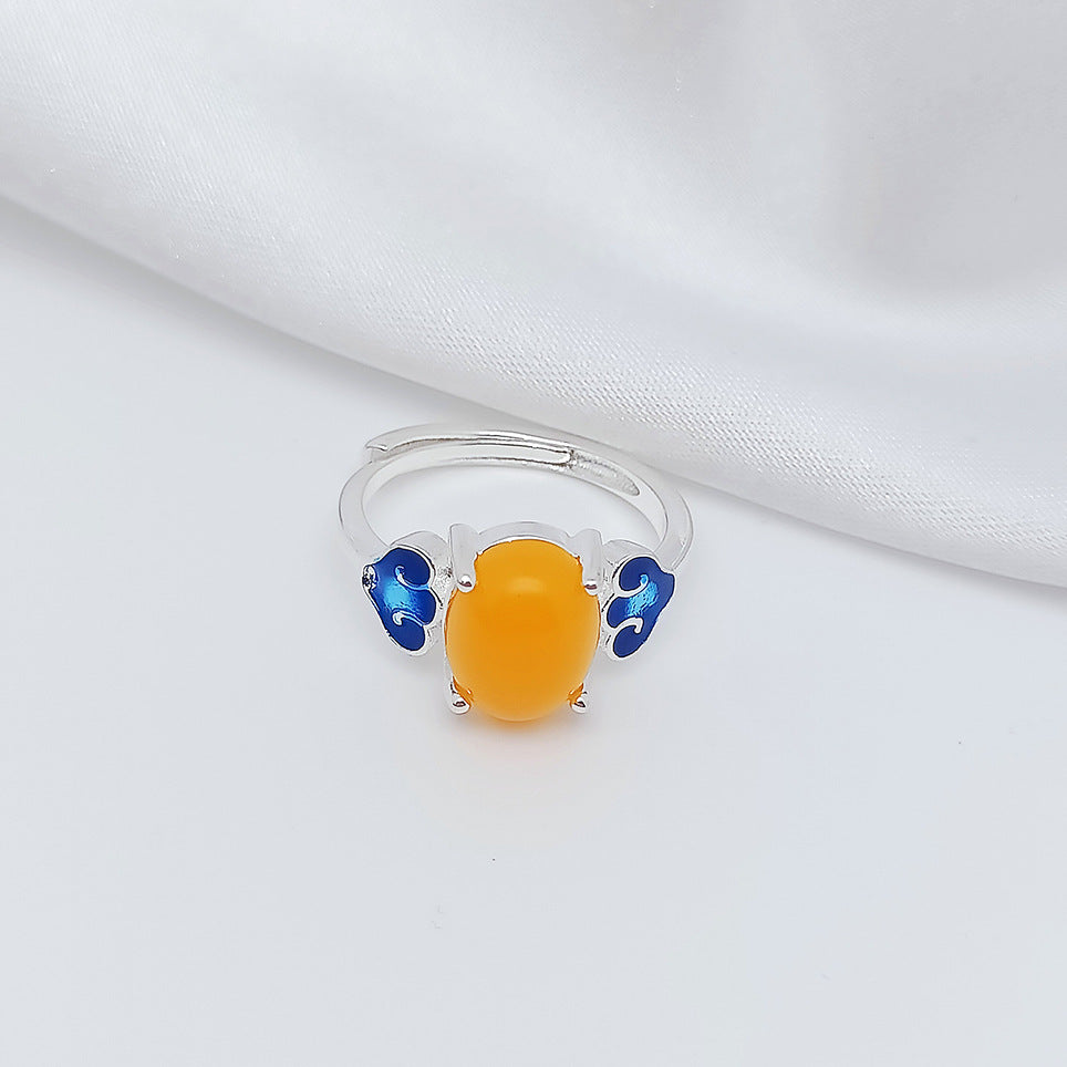 Tsinglong-Beeswax Ruyi Cabochon Ring