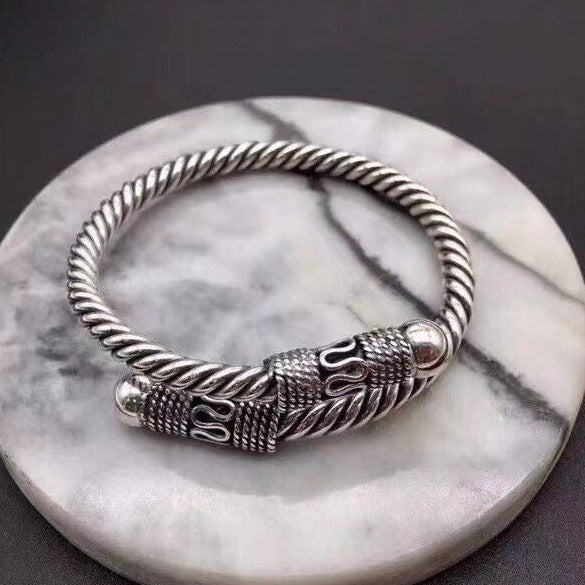 Tsinglong-Twisted Pattern Handmade Braided Bangle