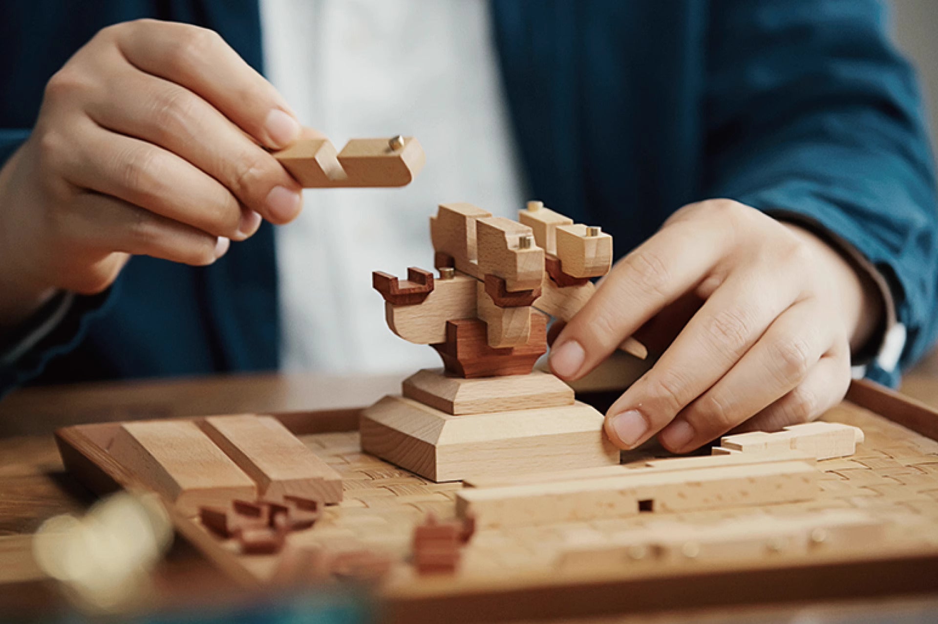 Solid Wood Mortise-and-Tenon Assembly – Jade Pavilion, Forbidden City